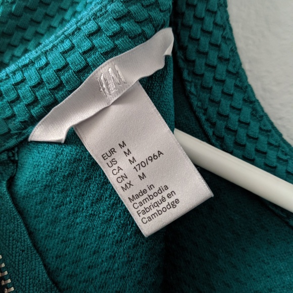 H&M Dress Size M - Picture 3 of 4
